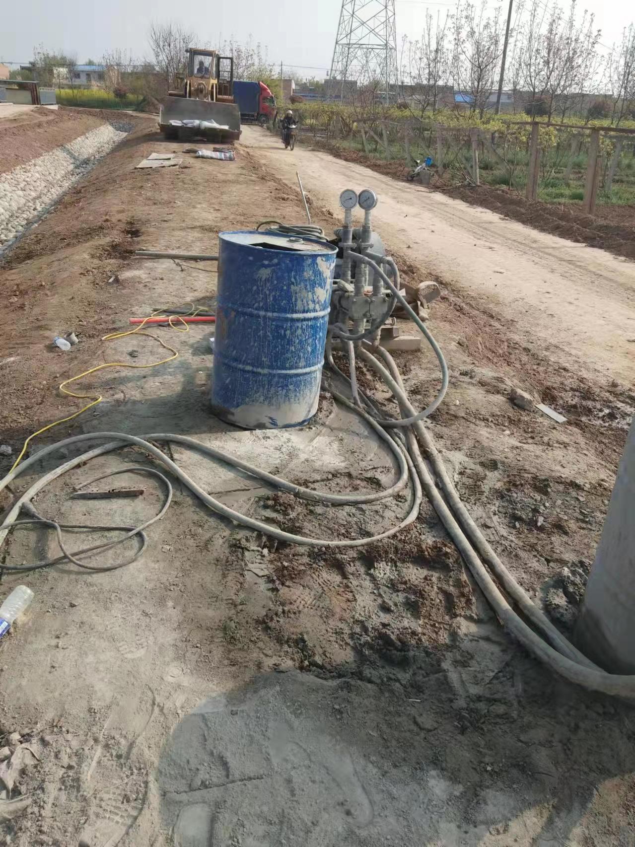 石碣镇顶管注浆